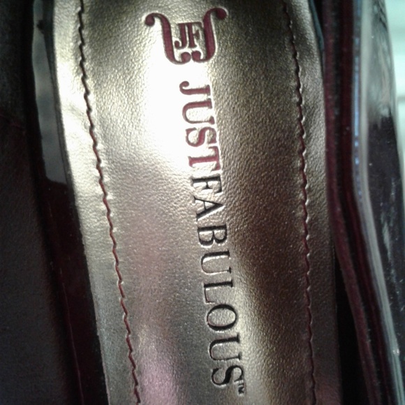 👠 JustFab 'Vanessa' Burgundy Heels 👠 - Picture 3 of 9